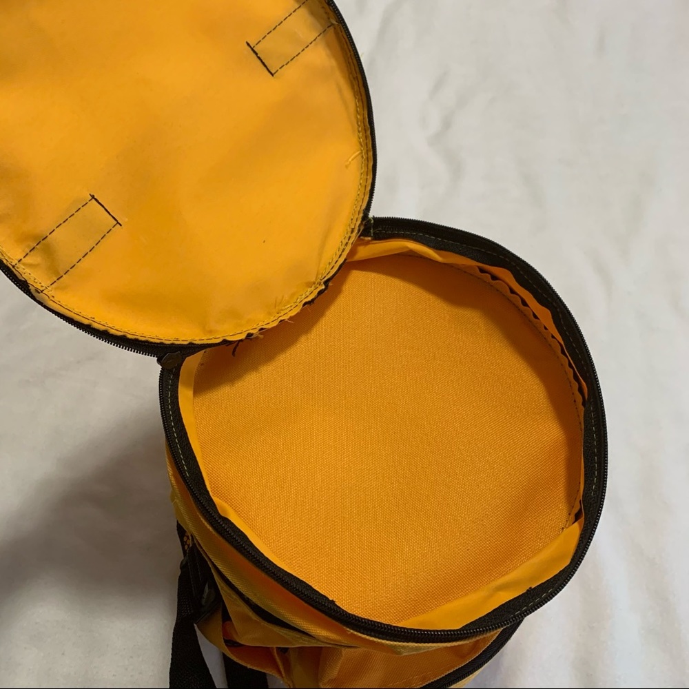 Blockbuster | Vintage Travel Cooler Bag - Picture 3 of 6